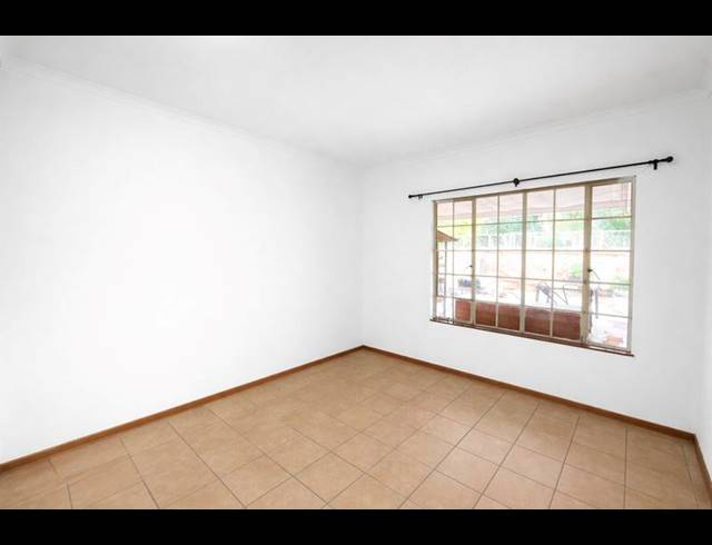 3 BEDROOM TOWNHOUSE FOR SALE IN PRESTBURY